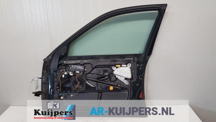 Portier 4Deurs rechts-voor - BMW 5-Serie