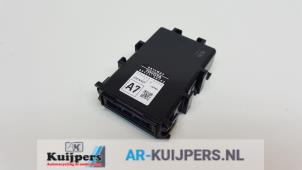 Gebruikte Gateway module Lexus RX (L2) 450h, 450h L V6 24V VVT-i AWD Prijs € 125,00 Margeregeling aangeboden door Autorecycling Kuijpers