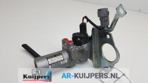 Gebruikte Hoofdremcilinder Lexus RX (L2) 450h, 450h L V6 24V VVT-i AWD Prijs € 60,00 Margeregeling aangeboden door Autorecycling Kuijpers