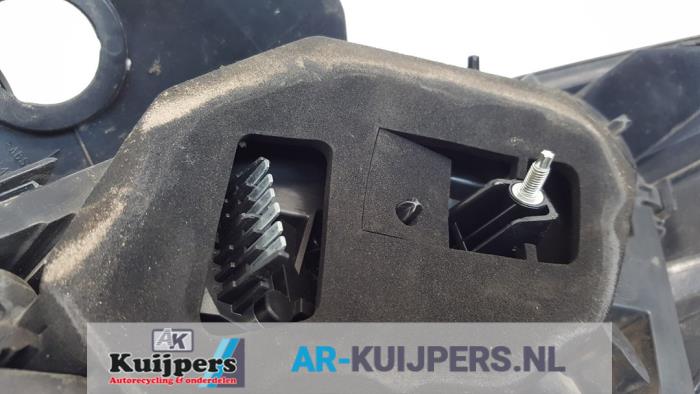 Achterlicht links - Opel Astra