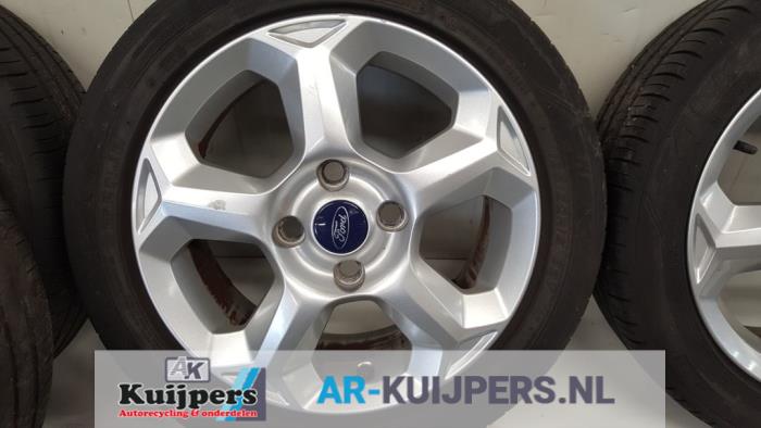 Velgen set + banden - Ford Fiesta