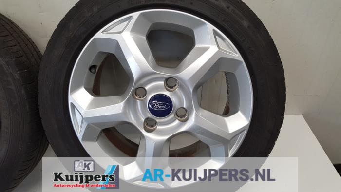 Velgen set + banden - Ford Fiesta