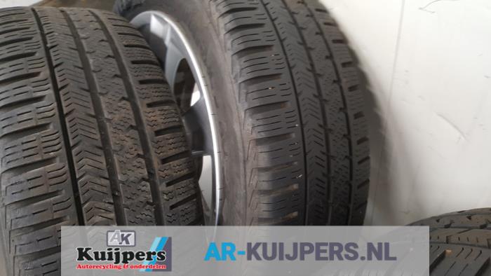 Velgen set + banden - Peugeot 207