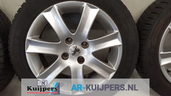 Velgen set + banden - Peugeot 207