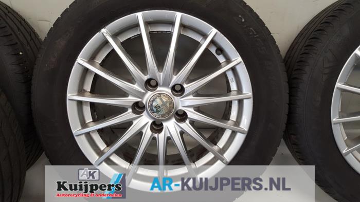 Velgen set + banden - Alfa Romeo 159