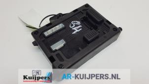 Gebruikte Computer Body Control Renault Clio III (BR/CR) 1.6 16V Prijs € 35,00 Margeregeling aangeboden door Autorecycling Kuijpers