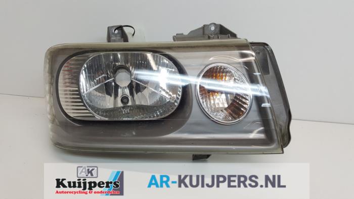 Rechter Koplamp van een Peugeot Expert (222/224) 1.9 D 220 C 2005