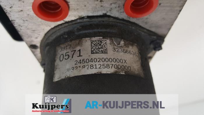 ABS Pomp - Opel Astra