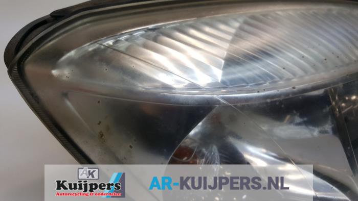 Koplamp links - Kia Rio