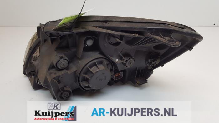 Koplamp links - Kia Rio