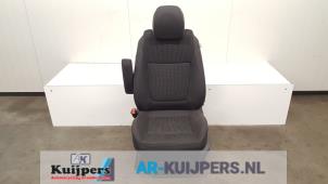 Gebruikte Voorstoel links Peugeot 5008 I (0A/0E) 1.6 THP 16V Prijs € 95,00 Margeregeling aangeboden door Autorecycling Kuijpers