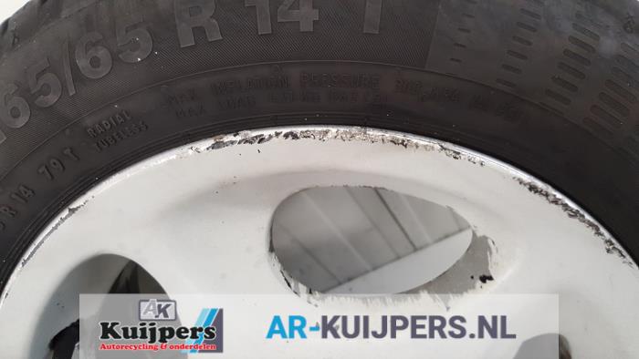 Velgen set + banden - Peugeot 106