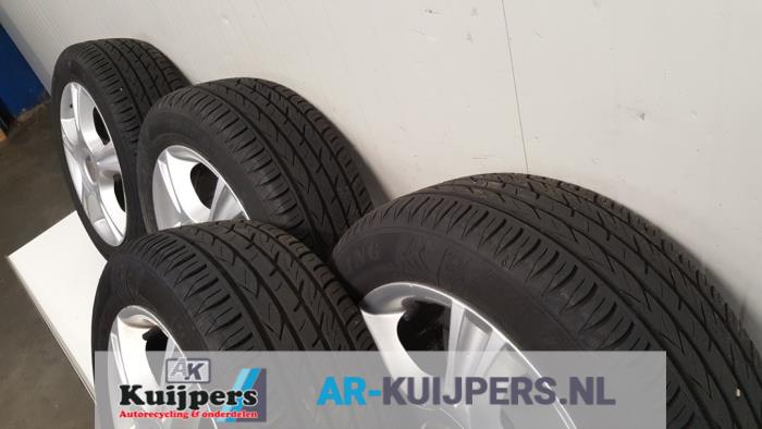 Velgen set + banden - Seat Ibiza
