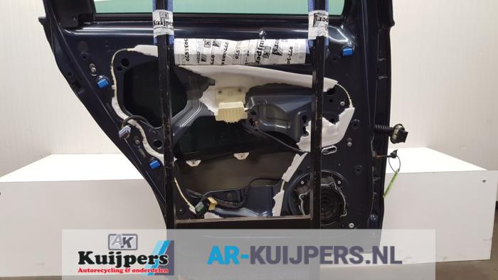 Portier 4Deurs links-achter - Peugeot 5008