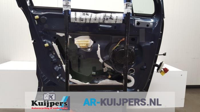 Portier 4Deurs links-voor - Peugeot 5008