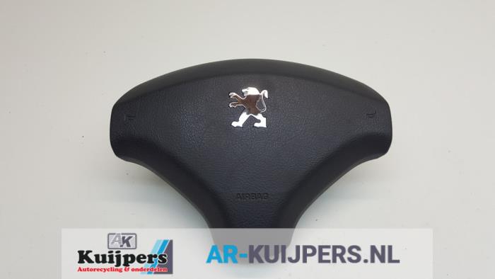 Airbag links (Stuur) van een Peugeot 5008 I (0A/0E) 1.6 THP 16V 2012