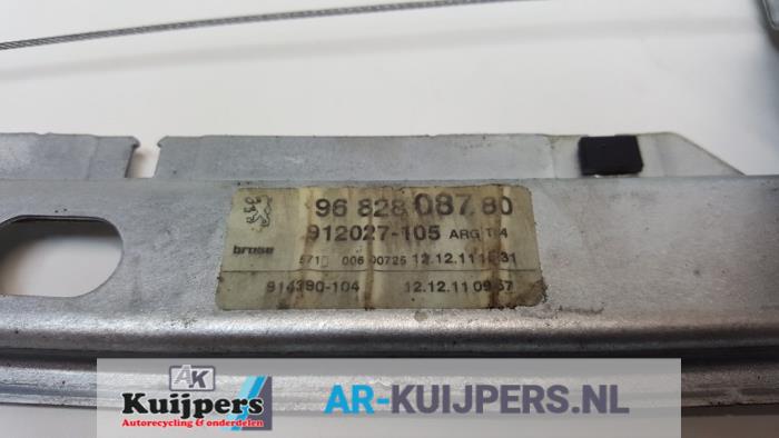 Ruitmechaniek 4Deurs links-achter - Peugeot 5008