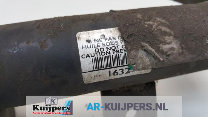 Schokdemperpoot links-voor - Peugeot 5008