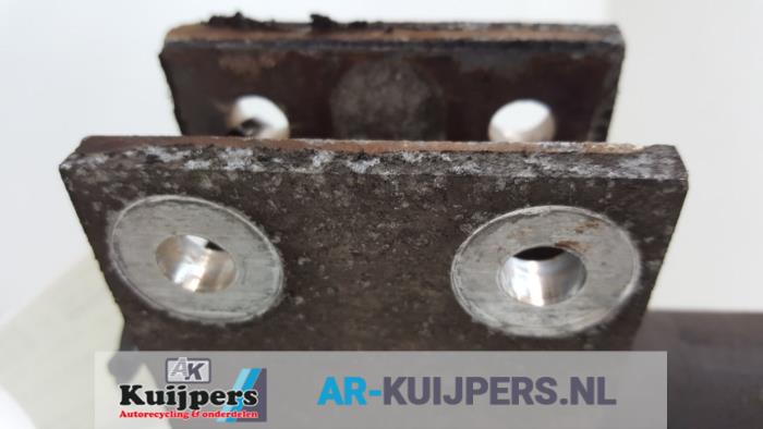 Schokdemperpoot links-voor - Peugeot 5008