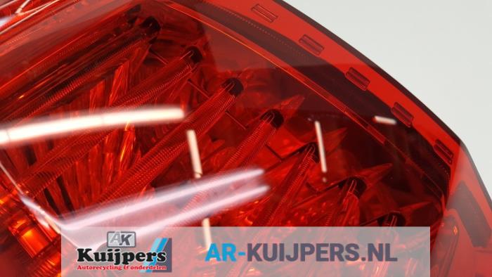 Achterlicht links - Peugeot 5008