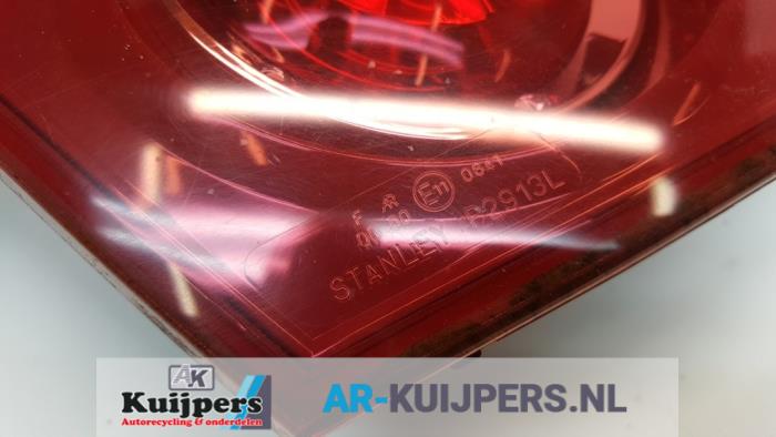 Achterlicht links - Mazda 3.
