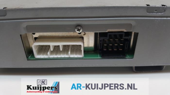 Radio versterker - Saab 9-3