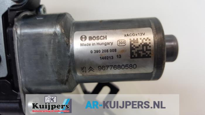 Ruitenwissermotor achter - Citroen C4 Picasso