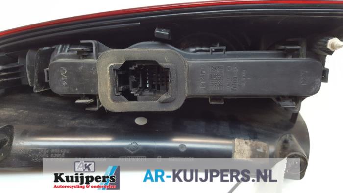 Achterlicht links - Renault Espace