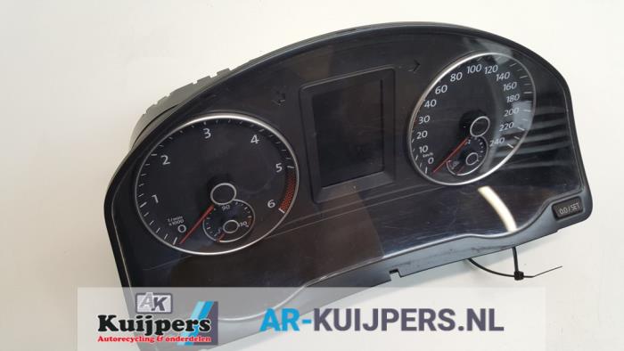 Kilometerteller KM van een Volkswagen Golf Plus (5M1/1KP) 1.6 TDI 16V 105 2013