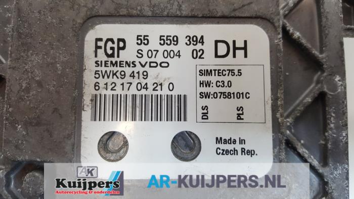 Computer Motormanagement van een Opel Astra H SW (L35) 1.6 16V Twinport 2007