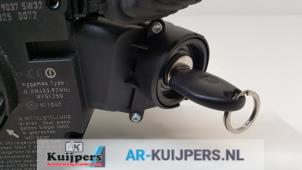 Gebruikte Licht + Raw Schakelaar Opel Signum (F48) 2.2 direct 16V Prijs € 60,00 Margeregeling aangeboden door Autorecycling Kuijpers