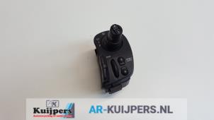 Gebruikte Combischakelaar Stuurkolom Renault Clio III (BR/CR) 1.6 16V Prijs € 50,00 Margeregeling aangeboden door Autorecycling Kuijpers