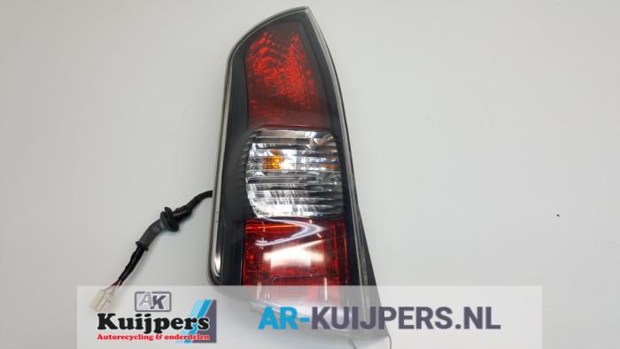 Achterlicht links - Daihatsu Sirion