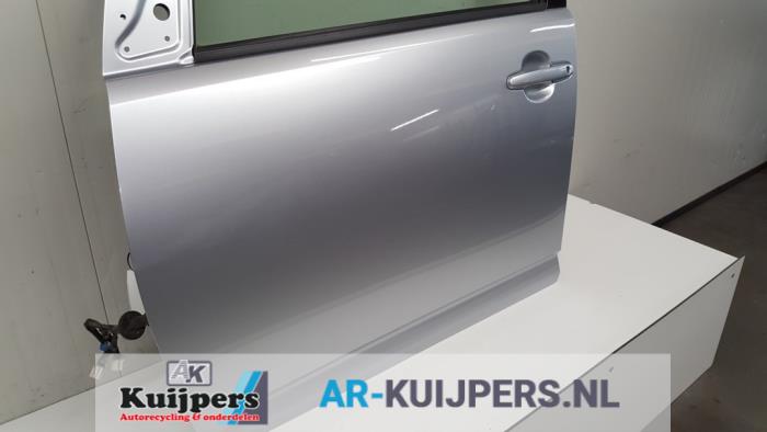 Portier 4Deurs links-voor - Subaru Justy