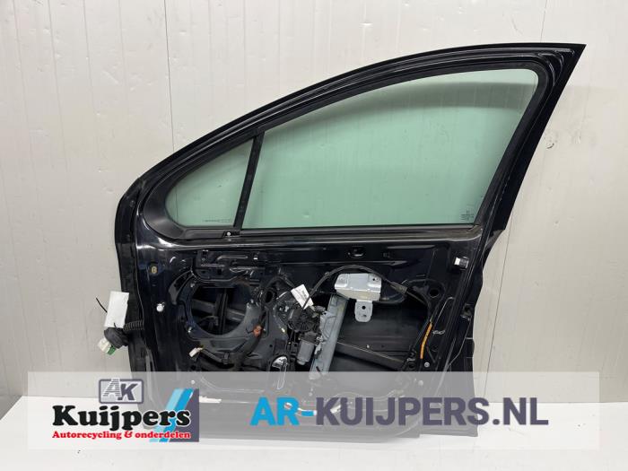 Portier 4Deurs links-voor - Peugeot 207