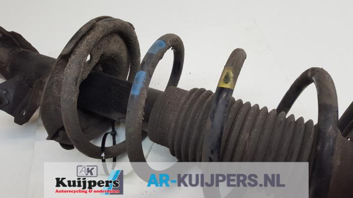 Schokdemperpoot links-voor - Hyundai I10