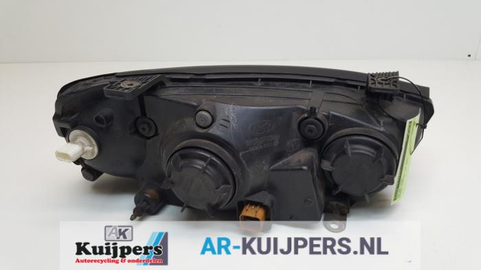 Koplamp links - Hyundai Elantra