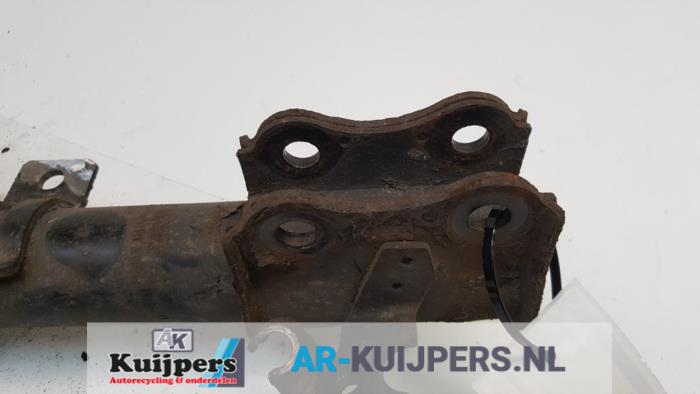 Schokdemperpoot rechts-voor - Opel Agila