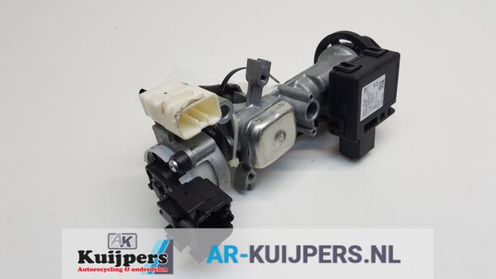 Kontaktslot+Sleutel - Opel Agila