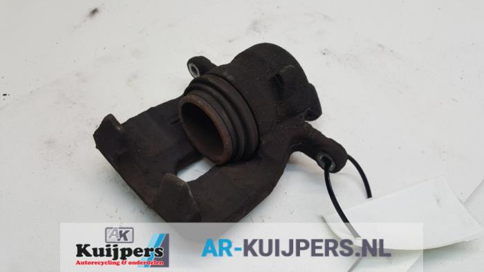 Remklauw (Tang) links-voor - Opel Agila