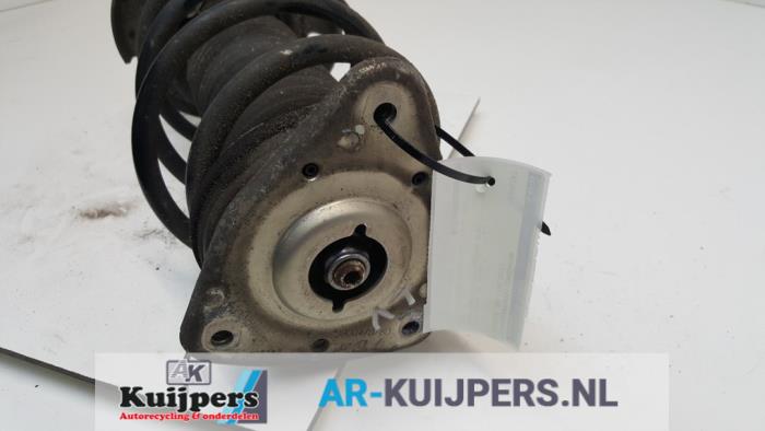 Schokdemperpoot links-voor - Peugeot 308