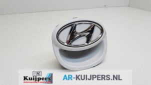 Gebruikte Handgreep Achterklep Hyundai i30 (FD) 1.6 CVVT 16V Prijs € 25,00 Margeregeling aangeboden door Autorecycling Kuijpers
