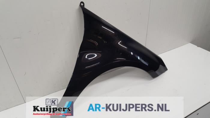 Scherm rechts-voor - Mercedes B-Klasse