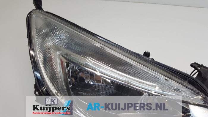Koplamp rechts - Opel Astra