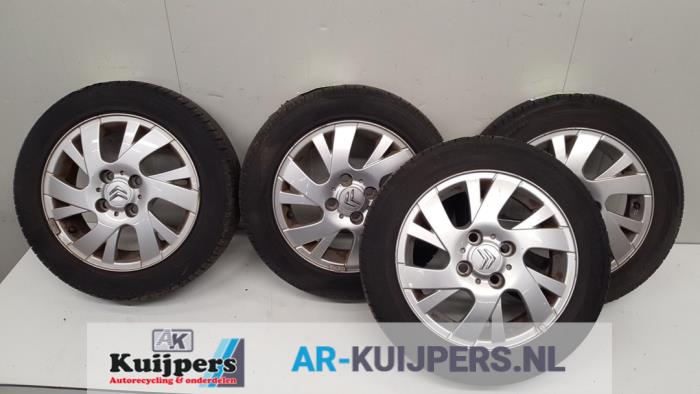 Velgen set + banden - Citroen C1