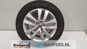 Gebruikte Velg Volkswagen Polo IV (9N1/2/3) 1.2 12V Prijs € 50,00 Margeregeling aangeboden door Autorecycling Kuijpers