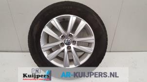 Gebruikte Velg Volkswagen Polo IV (9N1/2/3) 1.2 12V Prijs € 50,00 Margeregeling aangeboden door Autorecycling Kuijpers