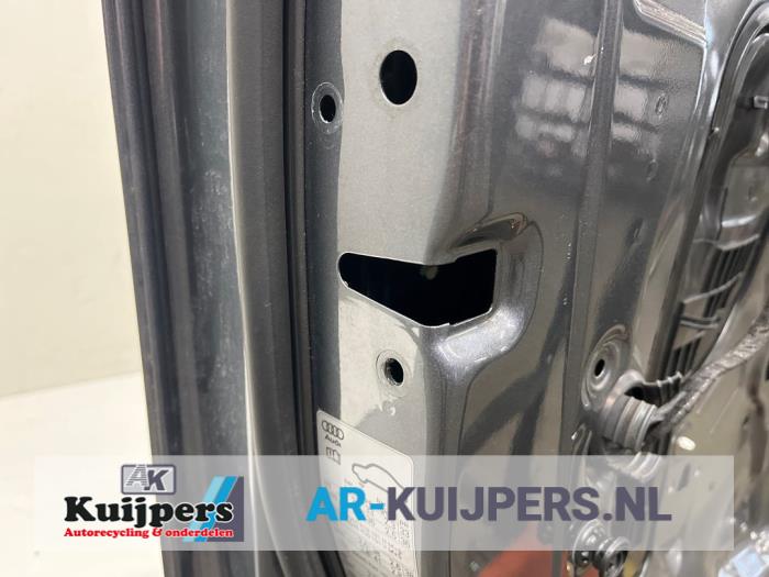 Portier 4Deurs links-voor - Audi SQ5