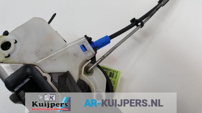 Deurslot Mechaniek 4Deurs rechts-voor - Opel Astra
