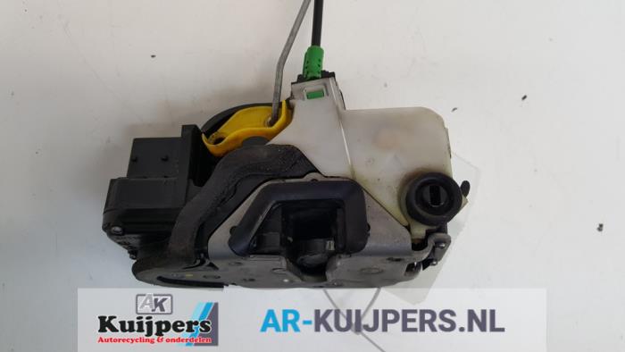 Deurslot Mechaniek 4Deurs links-achter - Opel Astra